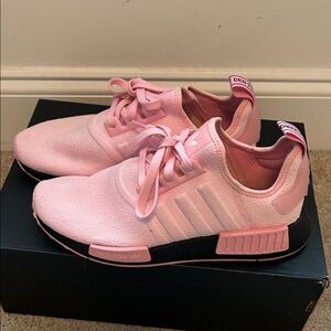 Adidas Women's Light Pink Sneakers